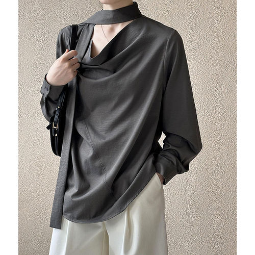 A design-oriented, V-neck, fringe-sleeve, long-sleeve women's autumn Korean-style loose and versatile blouses, fashionable top.
