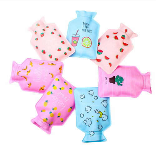 PVC cartoon mini water-filled hot water bottle student cute portable hand warmer winter hot water bottle wholesale