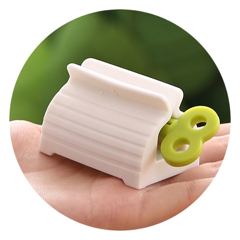 Toothpaste squeezer for lazy children toothpaste squeezer facial cleanser squeezer manual rotating squeezer