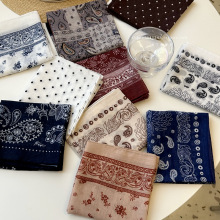 仿丝丝巾腰果花拼接棉麻手感小方巾女气质配衬衫西装领巾时尚围巾