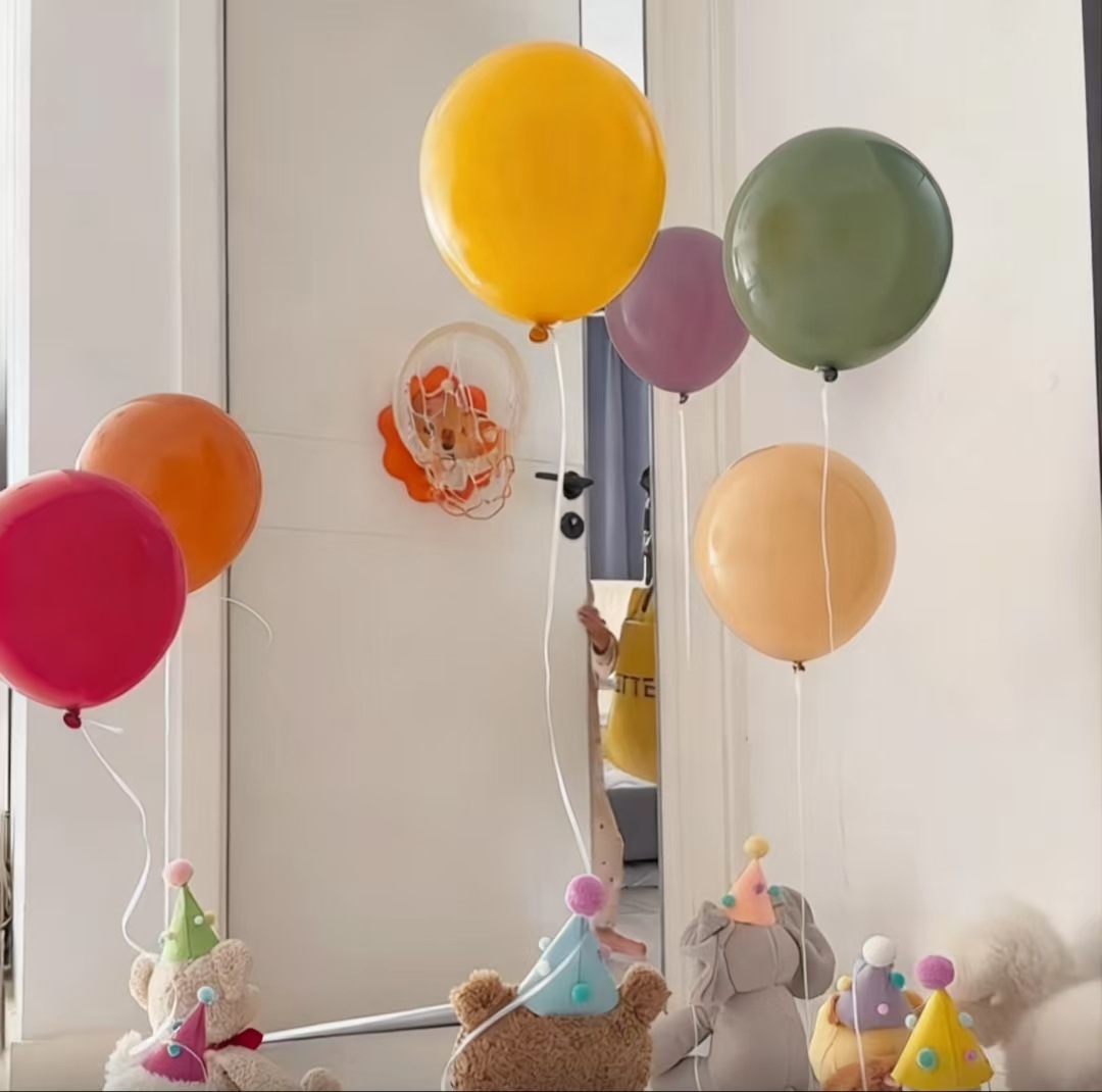 Bouquet di palloncini in lattice per feste di primo compleanno_voghion.com