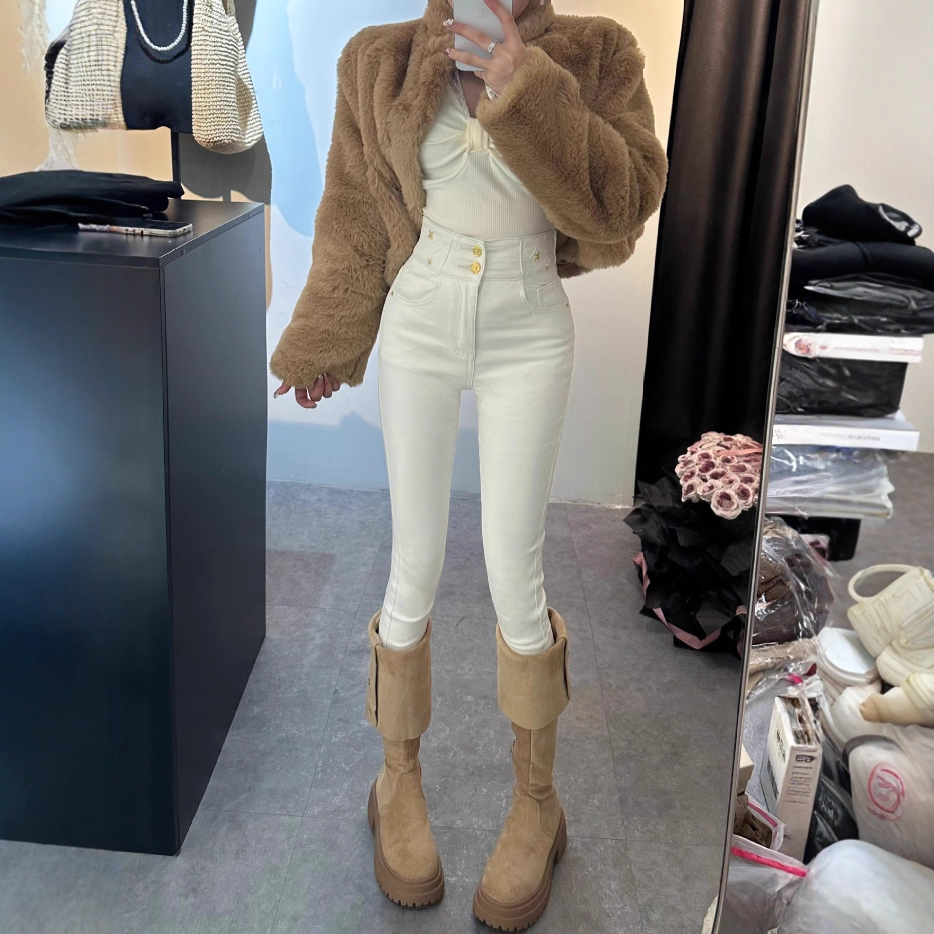 冬季新款辣妹复古水洗设计修身弹力超短小脚牛仔裤紧身热裤批发70