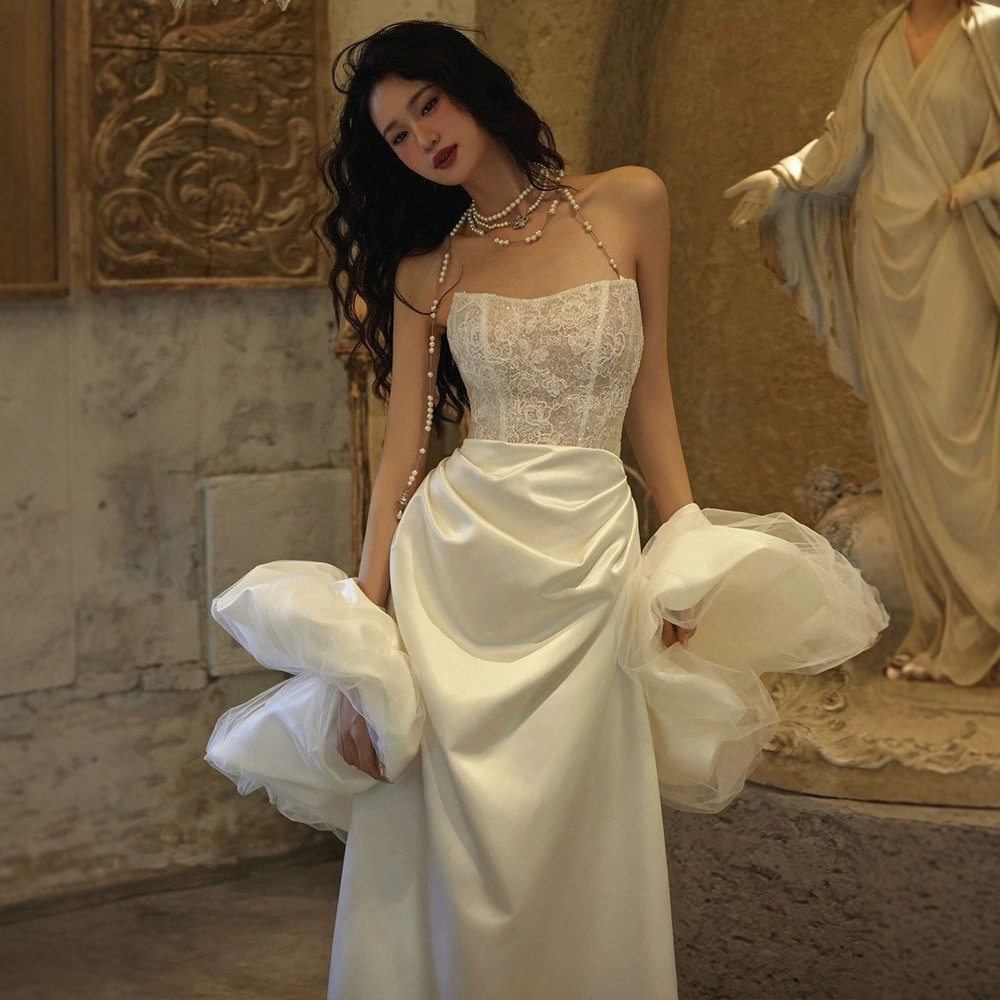 French-Style Mermaid Light Wedding Dress, Strapless Bridal Gown with a High-End Feel, Niche Personality Lace Wedding Robe for Travel Photography