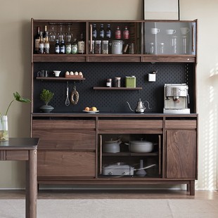 ���ľ�������ں���ľ��߅������һ�w��ľ�͏d�߾ƙ����ȃ����