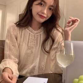 现~韩国东大门夏季新款小众木耳边甜美蕾丝衫钩花清新上衣衬衫女
