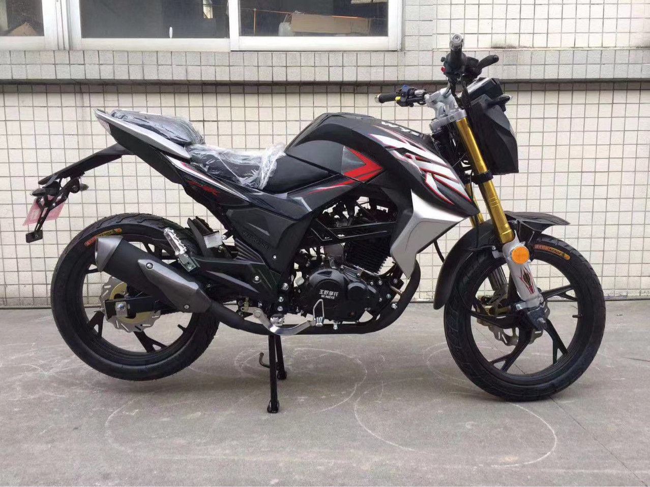 Guo Si E-injection puede ser licenciado AK150cc 169cc motocicleta de dos ruedas motocicleta de combustible