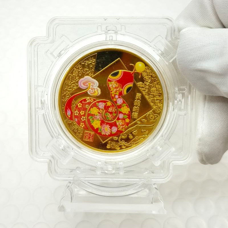 (2개) 뱀 회전 상자 기념 메달리온 판매 보험 은행 활동 작은 선물 2025 조디악 뱀 년 기념품 편리한 선물