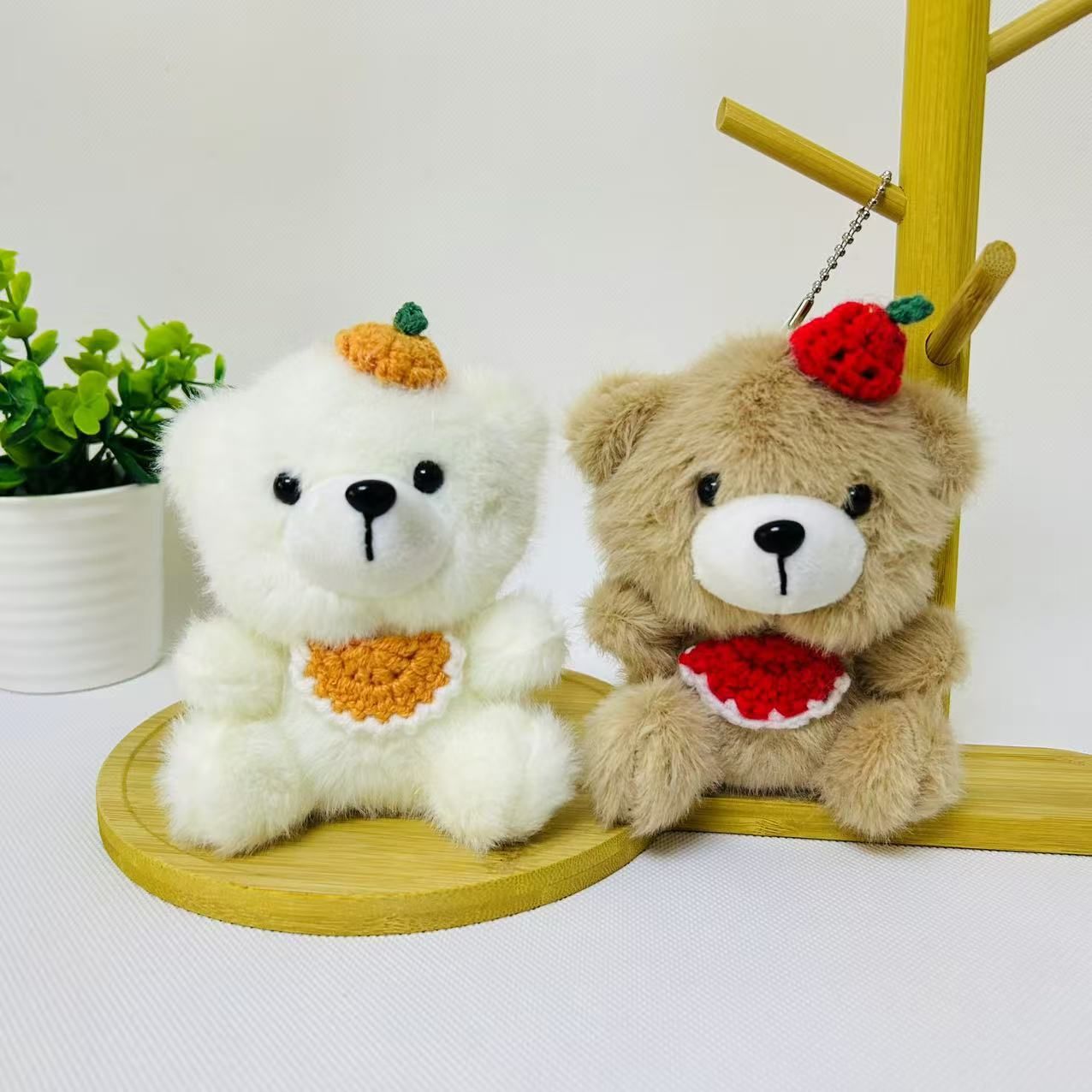 Vegetable hat bear