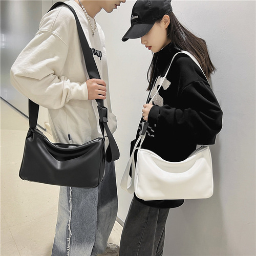 Fashionable soft crossbody bag  new autumn and winter simple fashion retro shoulder bag for women commuting to work trendy bag
