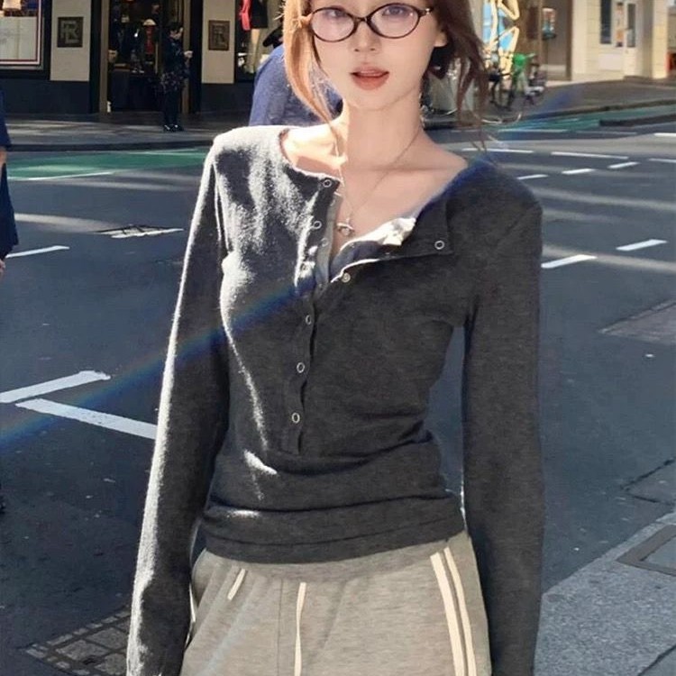 纽扣半开领假两件针织衫上衣排扣显瘦设计感内搭打底衫辣妹短款潮|undefined