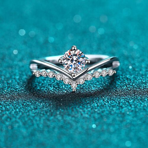 XDY925 silver V-shaped micro-set ring four-claw moissanite diamond ring for women factory direct sales one piece dropshipping Korean version simple
