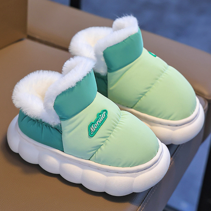 Zapatillas de algodón para niños invierno 2024 nuevos niños cálidos y veludo impermeable en el hogar bolsas de zapatos de algodón para niños pequeños