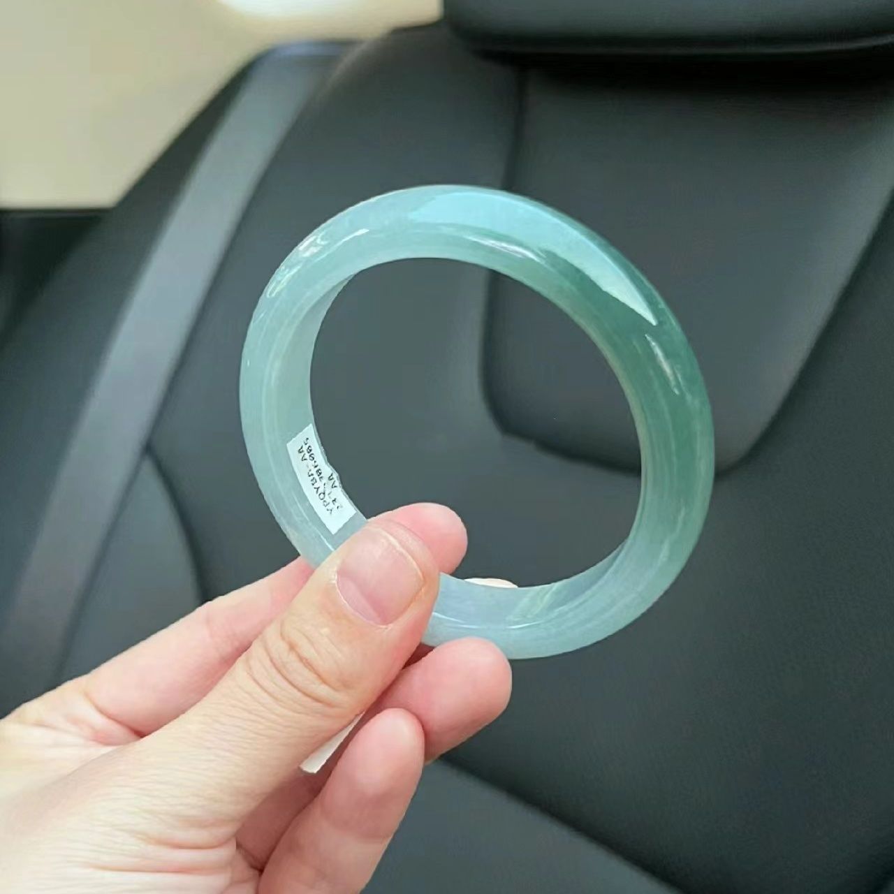 Vòng tay ngọc bích tự nhiên Laokeng chính hãng, đường kính trong 52–64 mm, có giấy chứng nhận