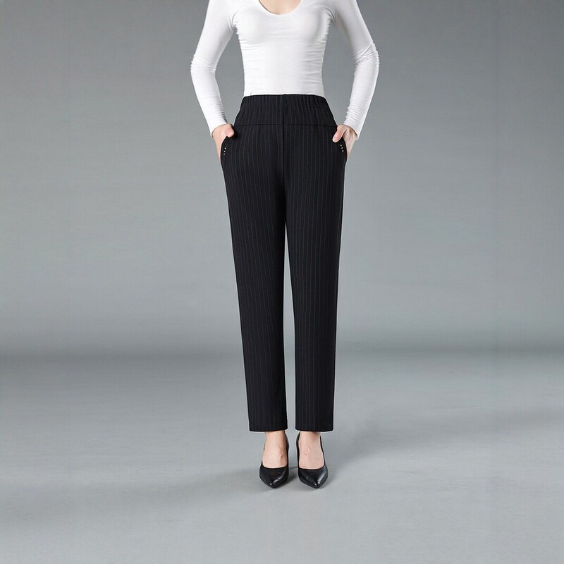Middle-aged and elderly women's pants, spring and autumn high-waisted straight pants, loose casual pants for mothers, black striped plaid pants, autumn and winter with fleece lining Middle-aged and elderly women's pants, spring and autumn high-waisted straight pants, loose casual pants for mothers, black striped plaid pants, autumn and winter with fleece lining