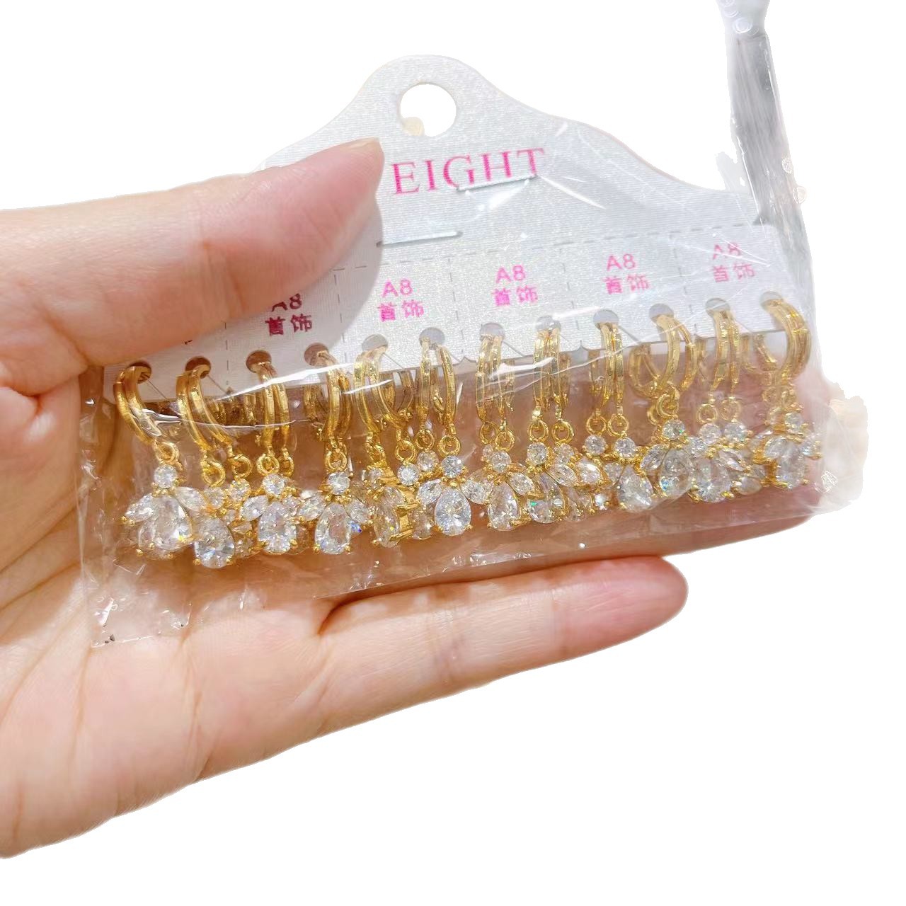 Botones transfronterizos de gota de agua pendientes de diamante chapados en oro pendientes de borda pendientes de zircón artificial pendientes de orejas nuevas orejas para mujeres