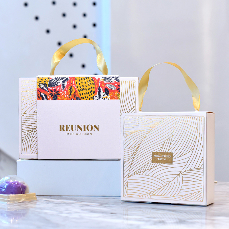 中秋节月饼礼盒包装盒手提硬盒6粒8粒装小红书欧式烫金定 制LOGO