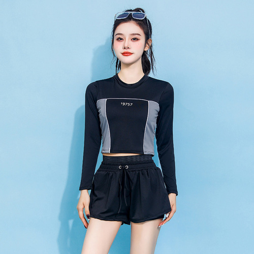 Swimsuit Women's Split Student Boxer Briefs Sports Style Long Sleeves Sunscreen Covers Flesh Slimming Two-piece Swimsuit Wholesale