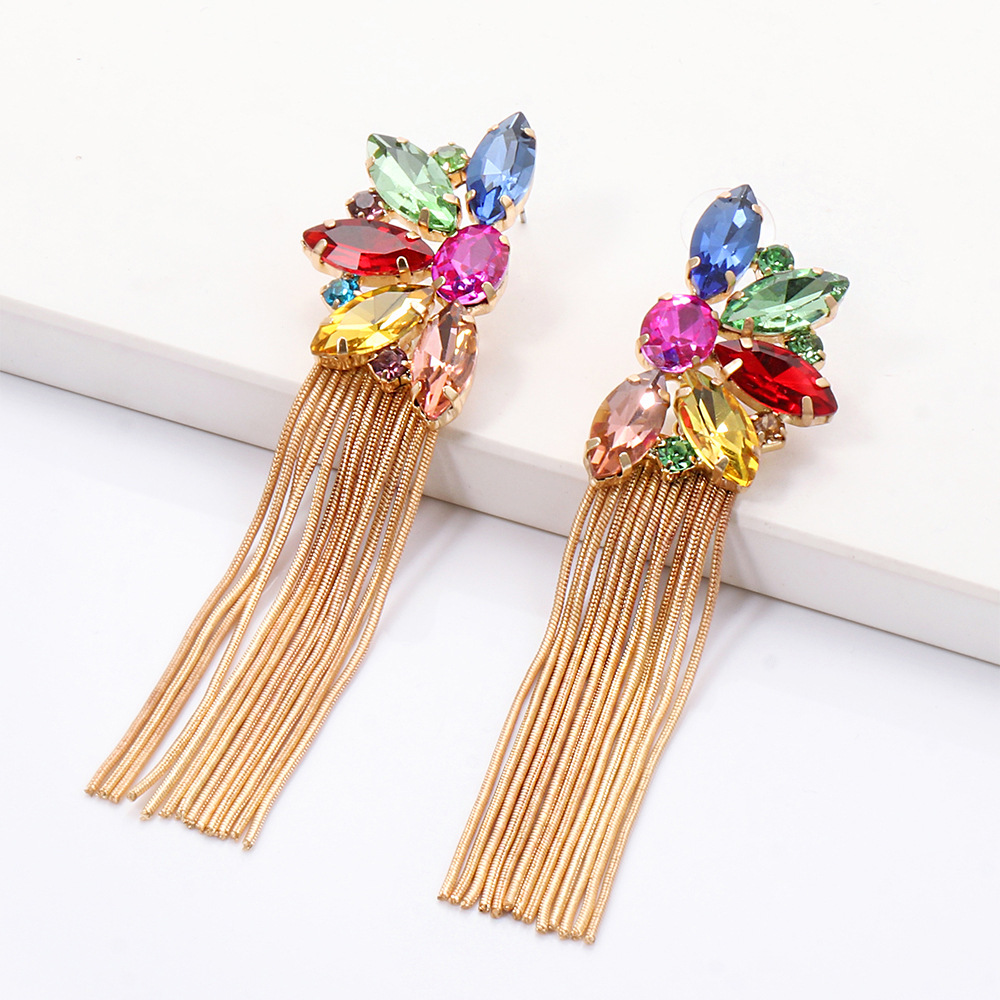 Korean Fashion Style New Diamond Flower Tassel Earrings display picture 13