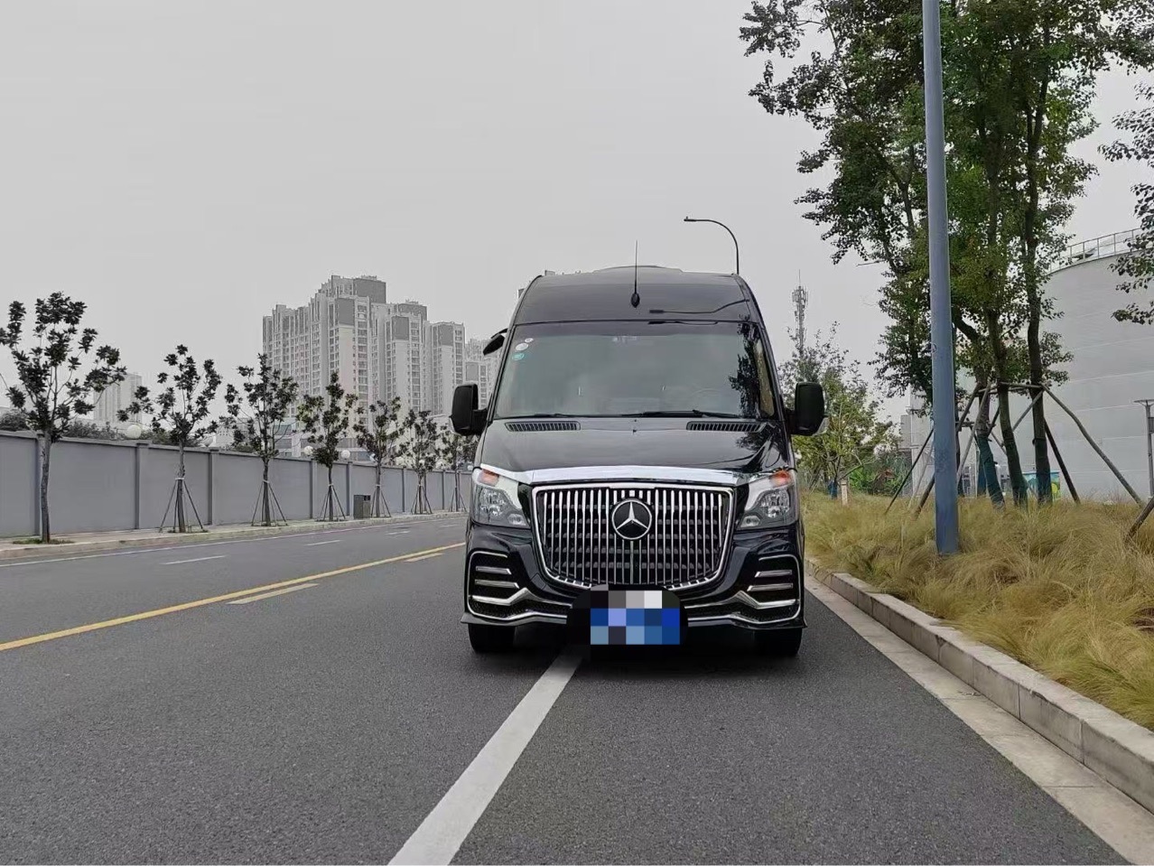 Mercedes-Benz Sprinter (old and new) front grille 14-19 body kit