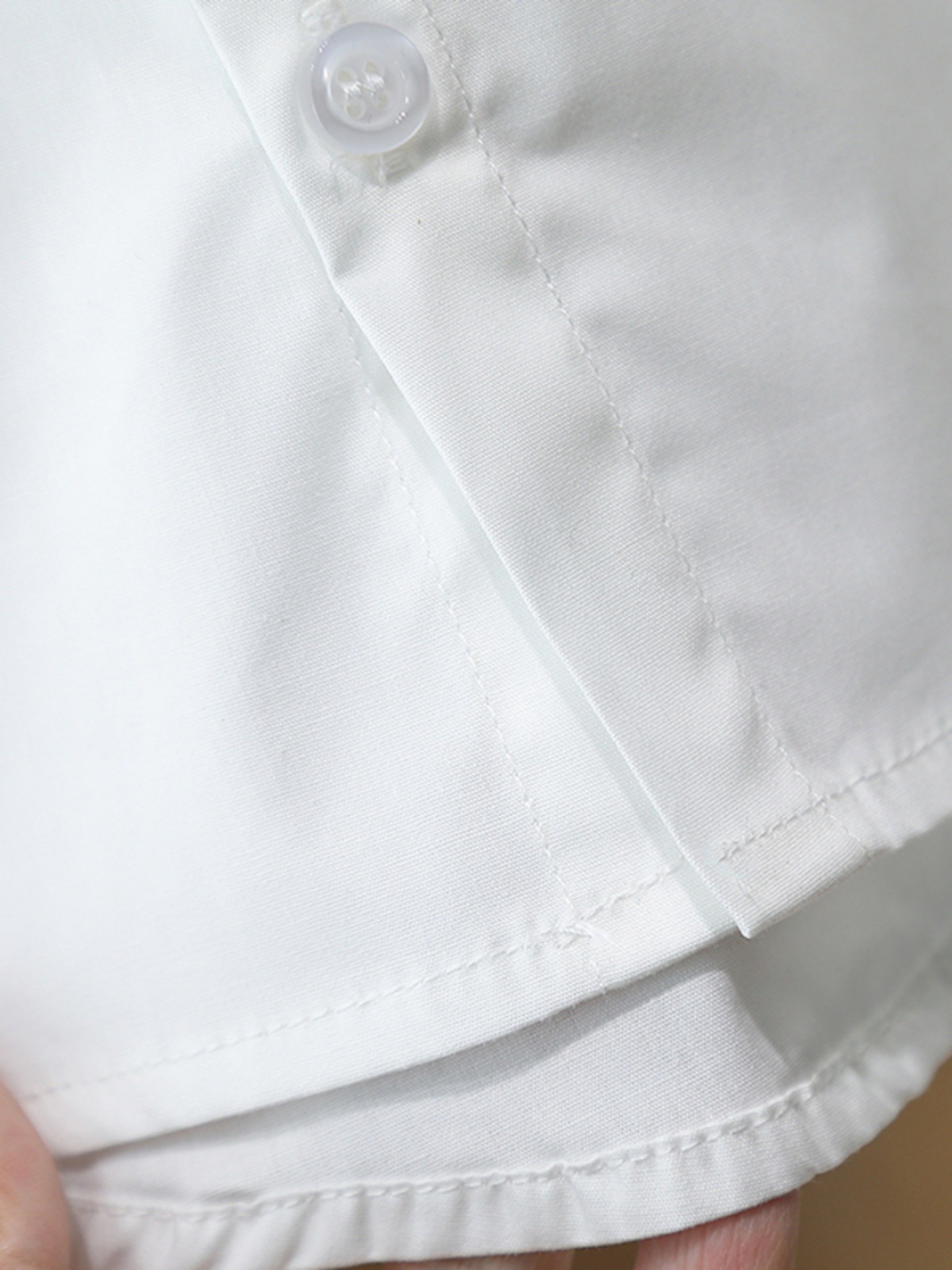 7821 Ropa infantil, camisa de manga larga para niños, estilo primavera-otoño 2026, camisa blanca de primavera para niños pequeños y medianos, a la moda