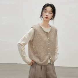 女式衬衫;女式针织衫;休闲裤