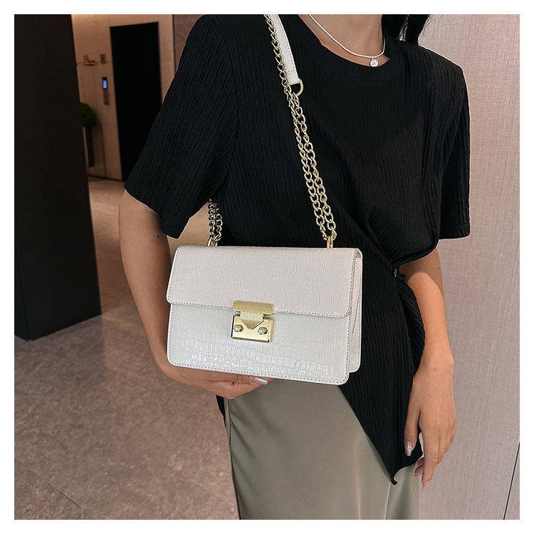 Shoulder Bag Women's Stylish Stone Pattern Chain Messenger Bag_voghion.com
