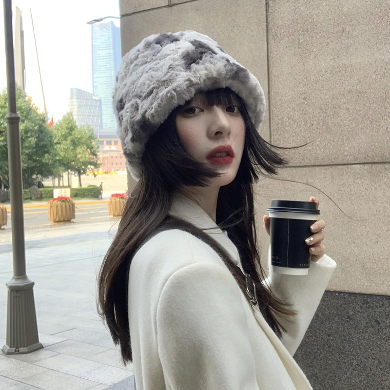 Autunno e inverno grande circonferenza della testa mostra piccolo viso inverno ragazza caldo protezione orecchie cappello da pescatore cappello da pescatore di peluche_voghion.com