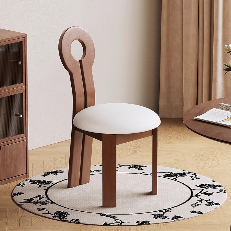 월넛 컬러 [화이트 극세사 가죽] 키 체어