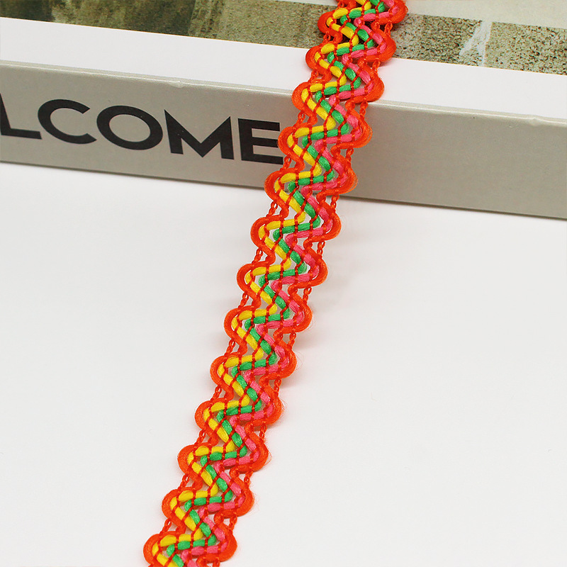 ��ɫ���˱ߵ��ڻ��� ��������װ��ƴ�Ӹ��ϻ��� ����֯������