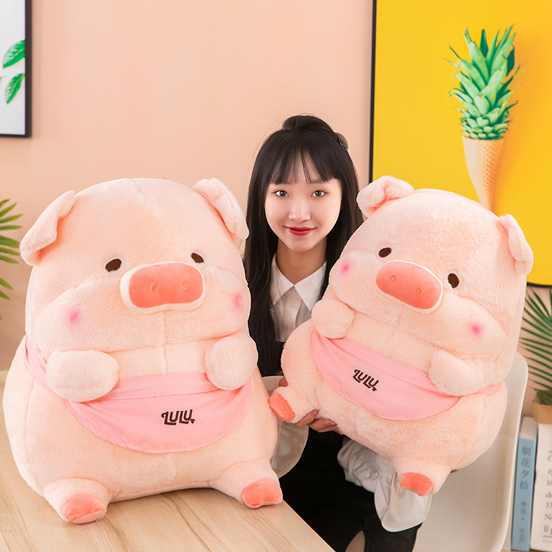 新商品の露露豚のぬいぐるみが可愛いです。