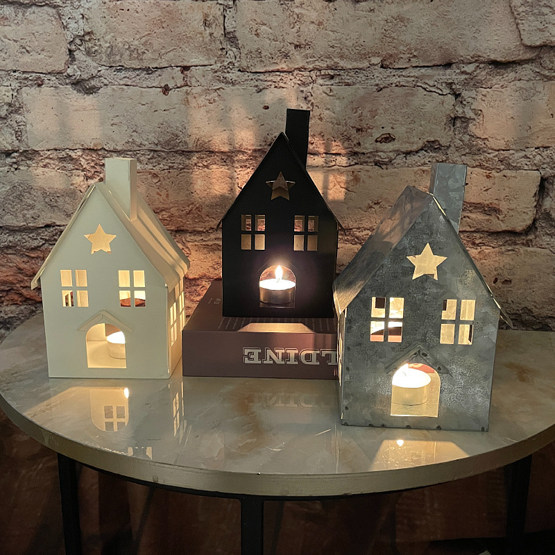 Transfronterizo Nordic rural pequeña casa de hierro forjado candelabro de vacaciones de Navidad Decoración Retro antigua artesanía decoración del hogar