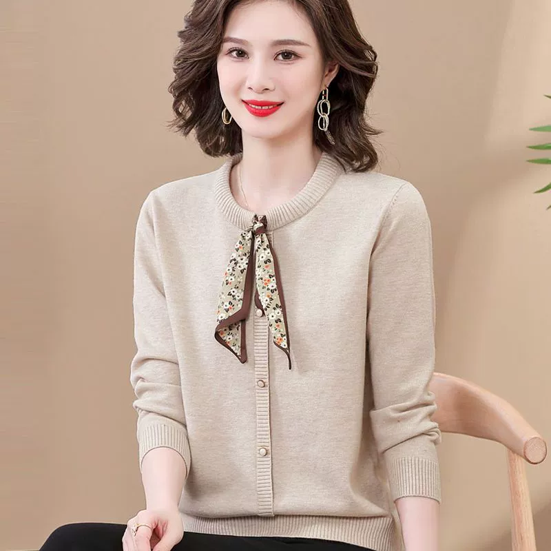 Осенний вязаный топ для мам, тонкий свитер для женщин среднего возраста, верхняя одежда для женщин среднего и пожилого возраста, скрывающая живот, стильная базовая рубашка.