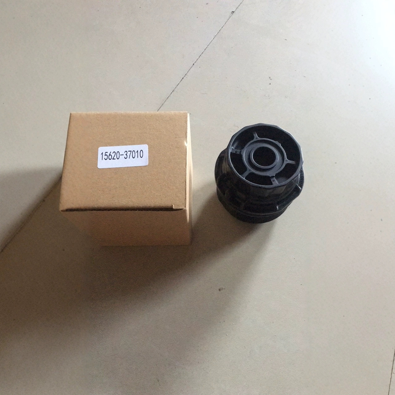 15620-37010 发动机机油滤清器总成适用丰田普锐斯
