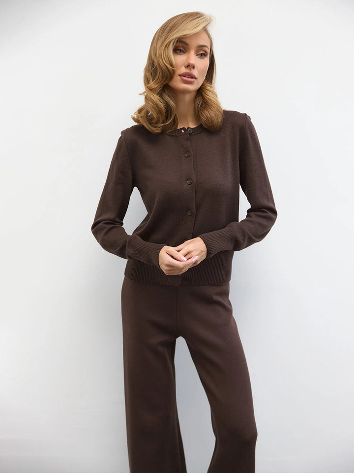 Bộ đôi áo len dệt kim cổ tròn tay dài và quần ống rộng cạp cao dây rút phong cách casual — Màu cà phê, Màu trắng, Màu xanh dương chi tiết 16