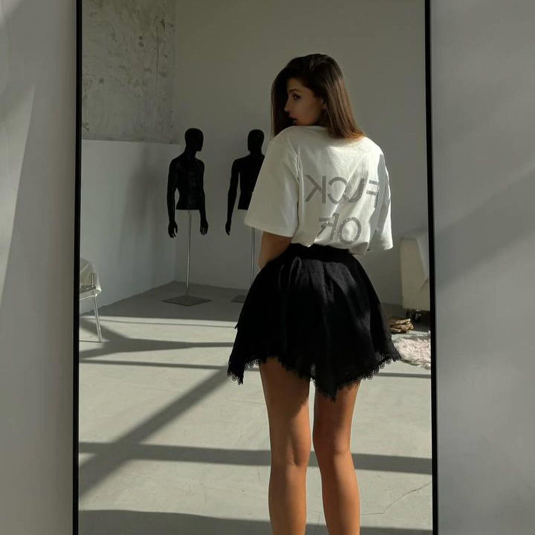 Maglietta basic con lettera calda e diamante, girocollo, maniche corte, maglietta estiva da donna, moda allentata, piccante, tendenza_voghion.com