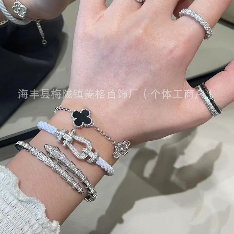 Bracelet with Swarovski Elements, Shijia Bracelet, Shijia Bangle, Baojia Shilong Bracelet, g Brand Bracelet