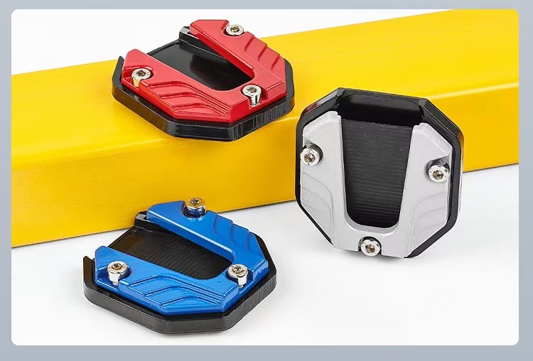 Single-sided support foot pad for electric vehicles, anti-slip, enlarged aluminum alloy base, suitable for modification of electric scooters
