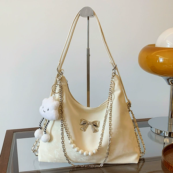Beige pendant