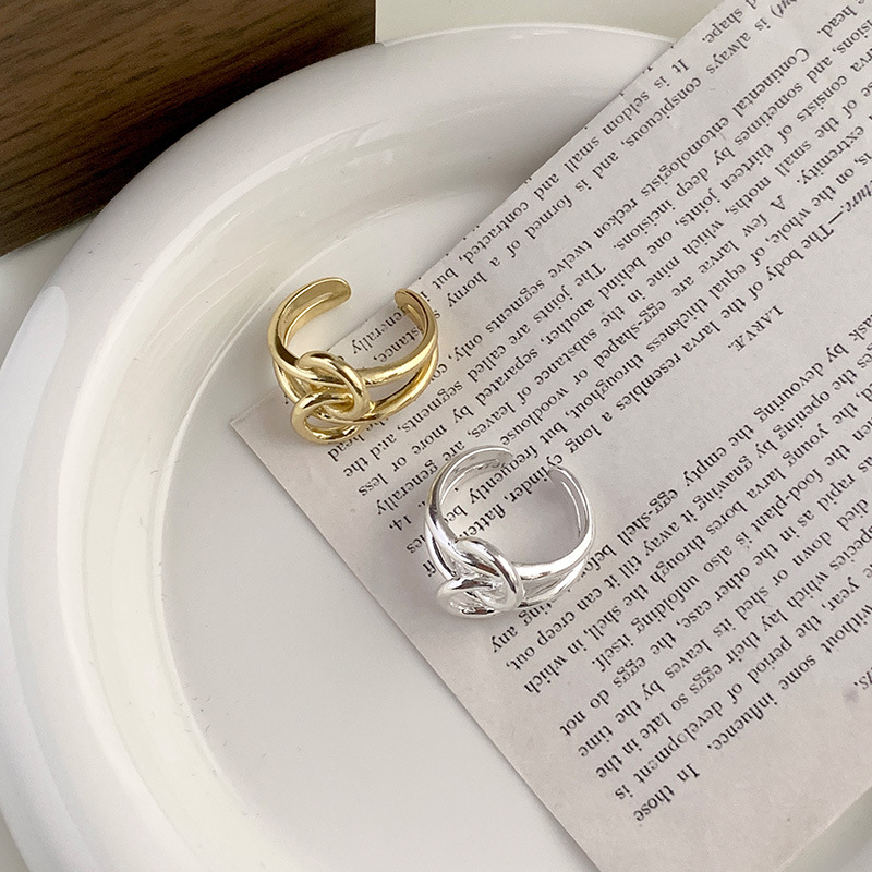 Versione coreana minimalista 999 piedi argento annodato per le donne, con un design di nicchia di avvolgimento e apertura, versatile_voghion.com