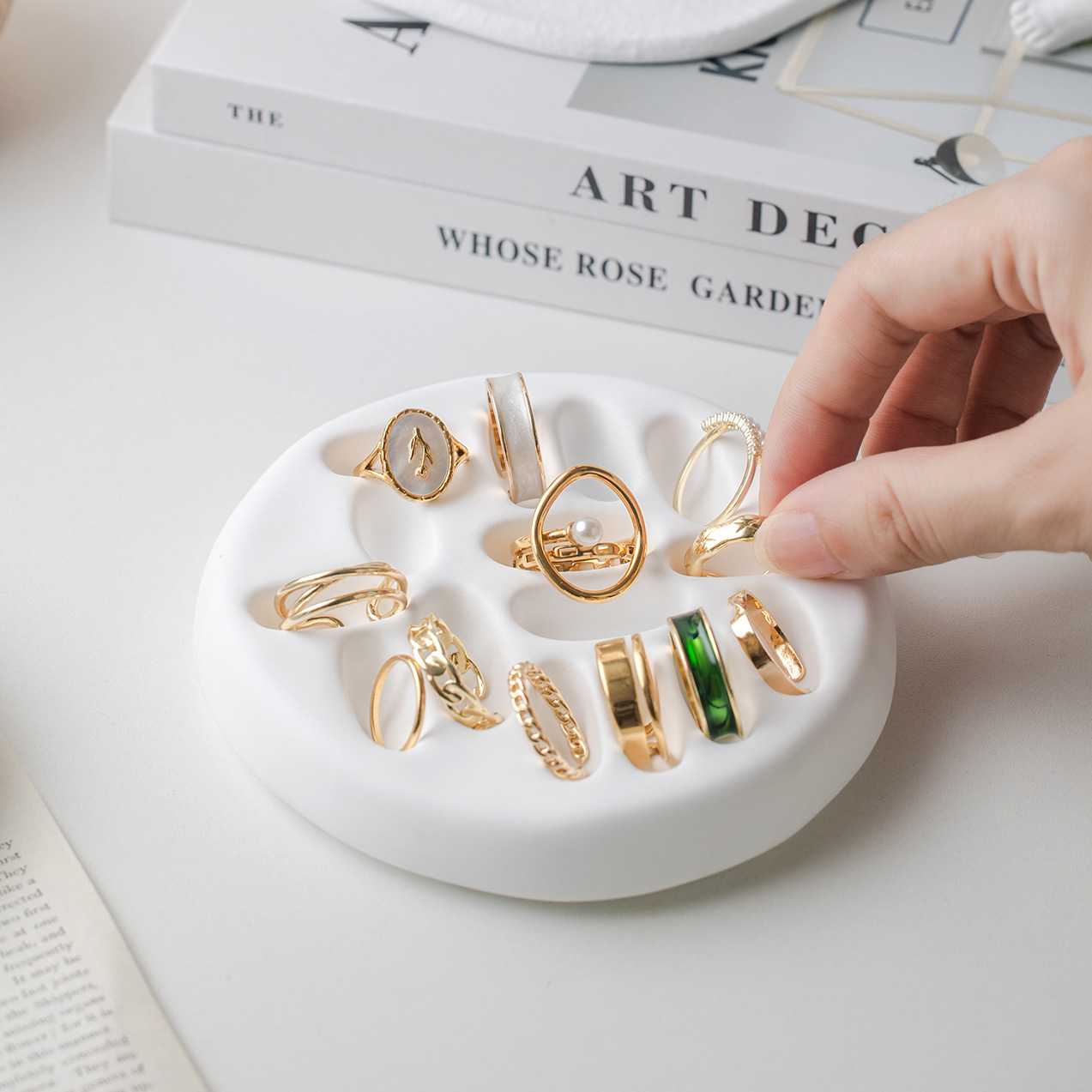Korean-style Handmade Plaster Ring Tray, Instagram-Inspired Jewelry Organizer & Decorative Ring Display with Slots