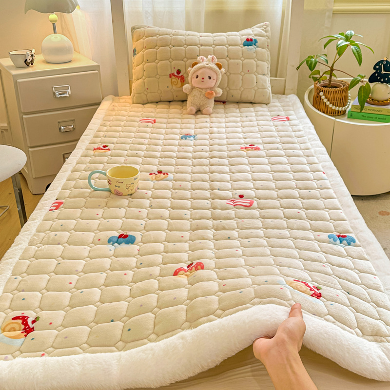 Colchón de terciopelo caliente de invierno de clase A materna y infantil colchón de terciopelo de leche colchón tatami dormitorio colchón de dormitorio