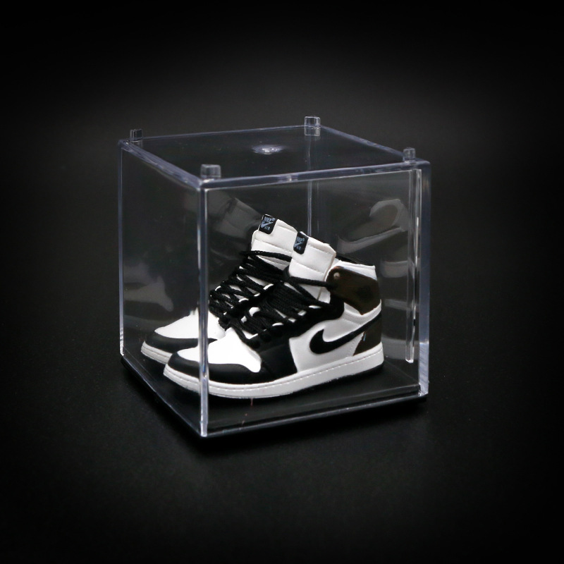 AJ zapatos de baloncesto zapatos de moda mini modelo tridimensional dedo del pie rojo y negro decoración del coche decoración de la torta modelo de zapato hecho a mano