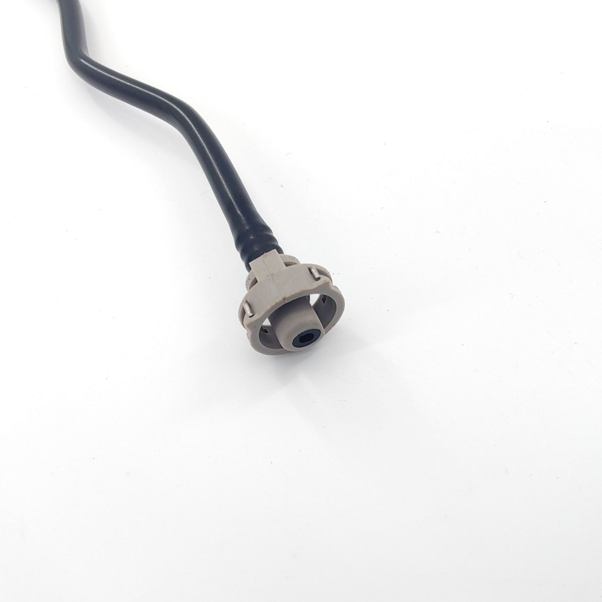 8W0121081BE water reservoir hose 122453 is suitable for car parts and automotive water reservoir hoses