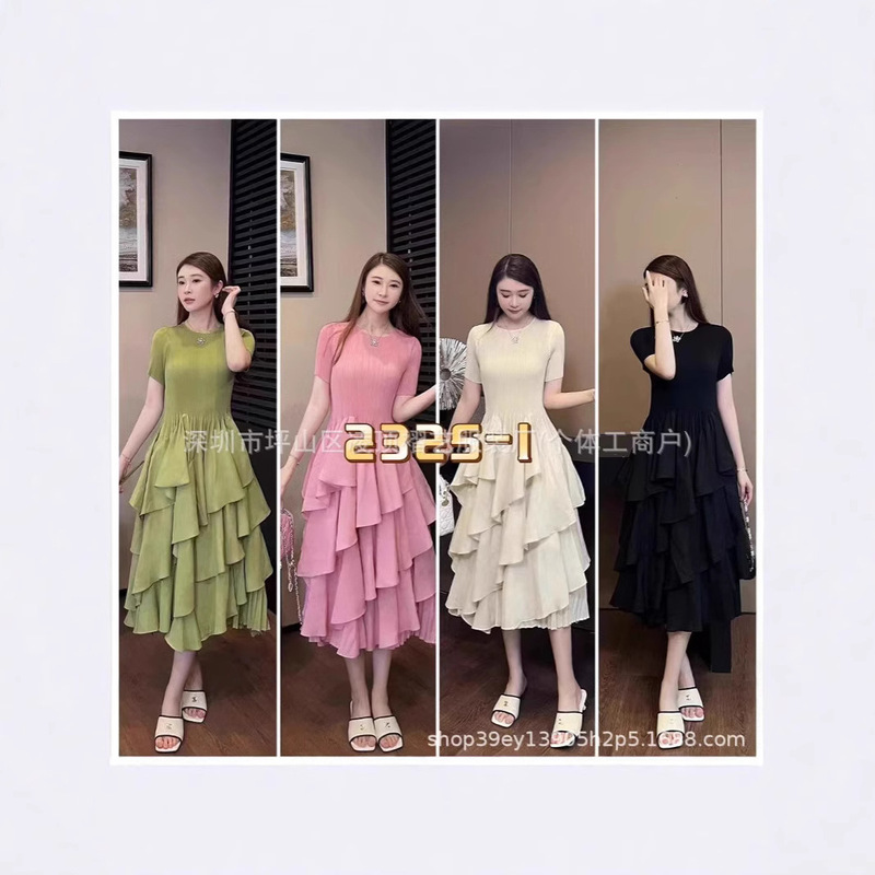 Nanyou Miyake Pleated Short-Sleeved Slim Fit Versatile Casual High-Waisted Holiday Dress with Elegant Temperament