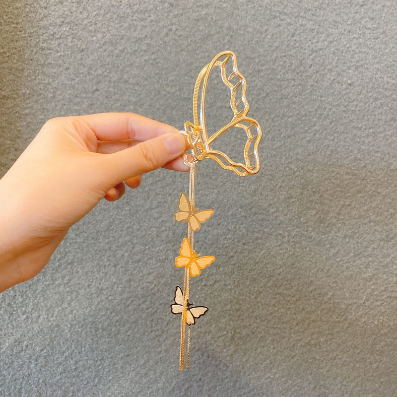 Retro Butterfly Metal Pendant Tassel Hair Clip display picture 5