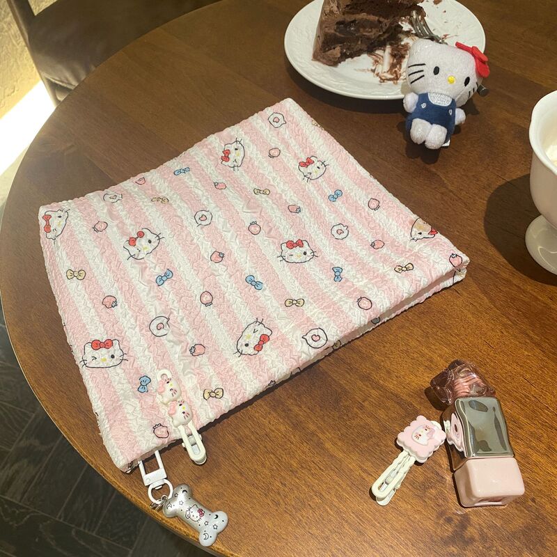 新型の韓系の大容量の百合の手はカバンを持ってかわいい女子学生の手を持って外に買い物に出かけます。|undefined