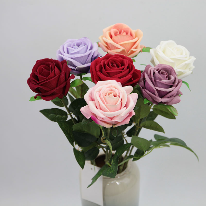 Rosa artificial sensación franela Rosa flor artificial ramo de la boda flor artificial Flor de seda hogar de gama alta al por mayor