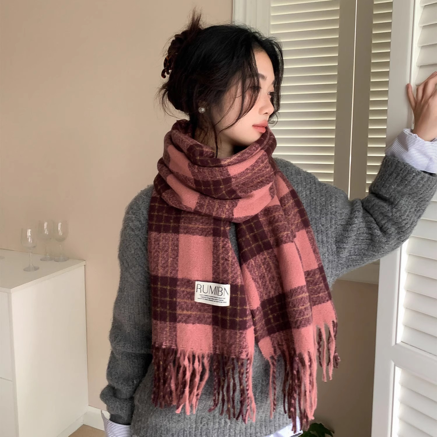 Rot karierter Schal im koreanischen College-Stil für Frauen, vielseitiger High-End-Schal im Herbst und Winter, warmer Schal, Neujahr_voghion.com