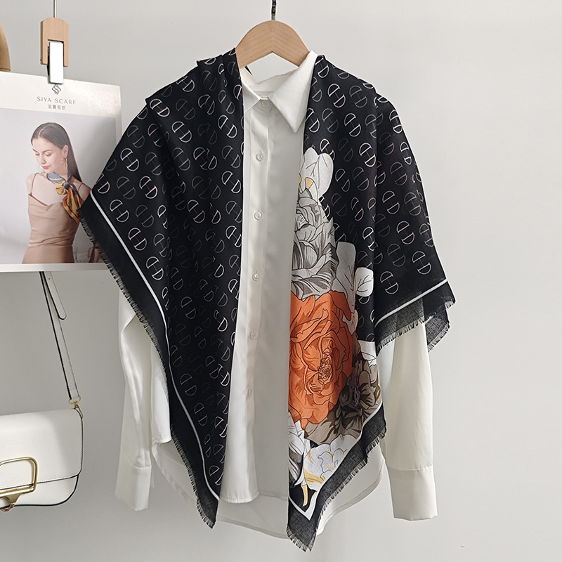 Diseño a la moda, repetición gradualmente, letra D, bufanda estampada de flores, personalidad femenina, chal de lujo ligero de alta gama