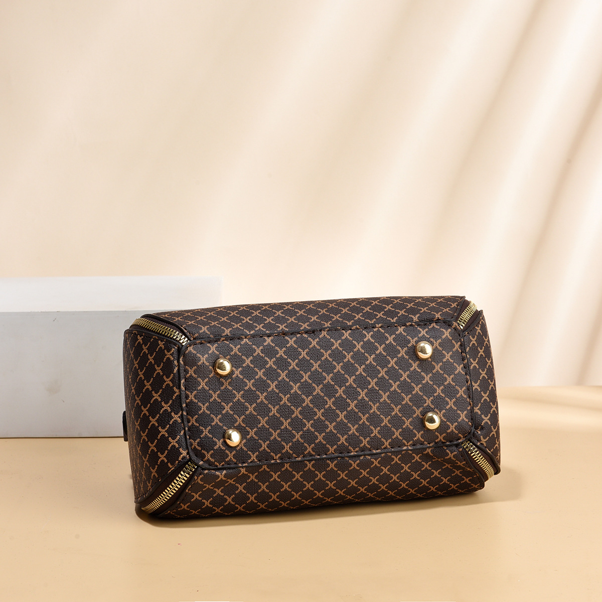 Nuevo bolso de mujer bolso pequeño bolso retrógrado bolso de hombro bolso de textura bolso de mochila simple estilo universal